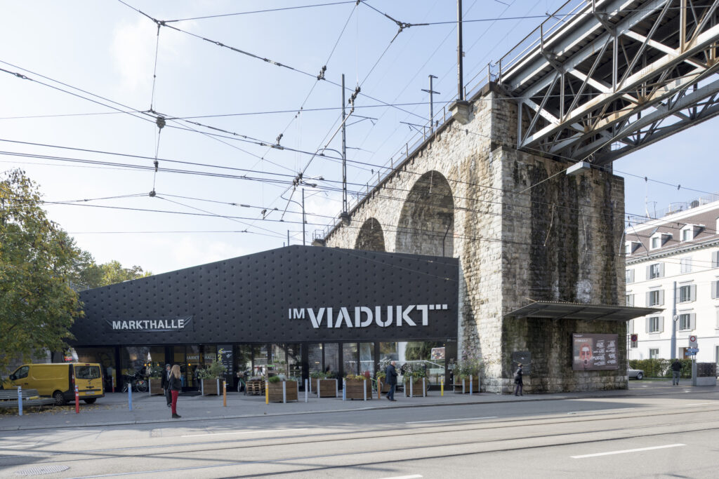 Shopping im Viadukt